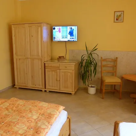 Napfeny Apartman Es Vendeghaz Egerszalok Exterior photo