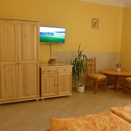 Napfeny Apartman Es Vendeghaz Egerszalok Exterior photo