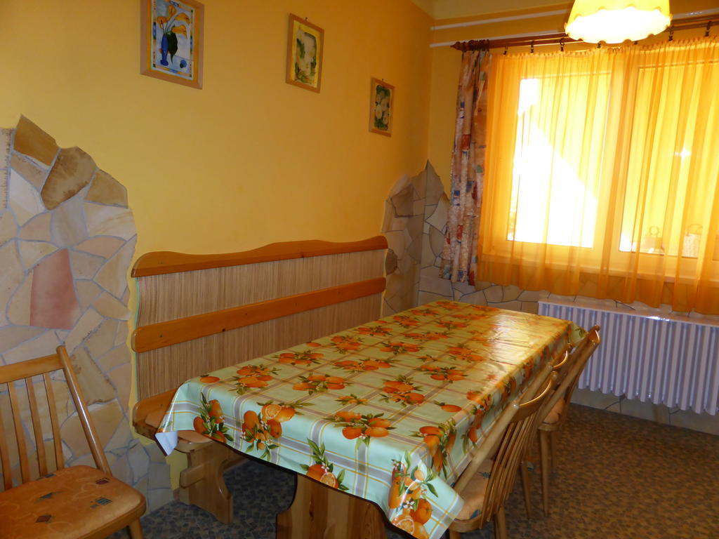 Napfeny Es Vendeghaz Apartment Egerszalok