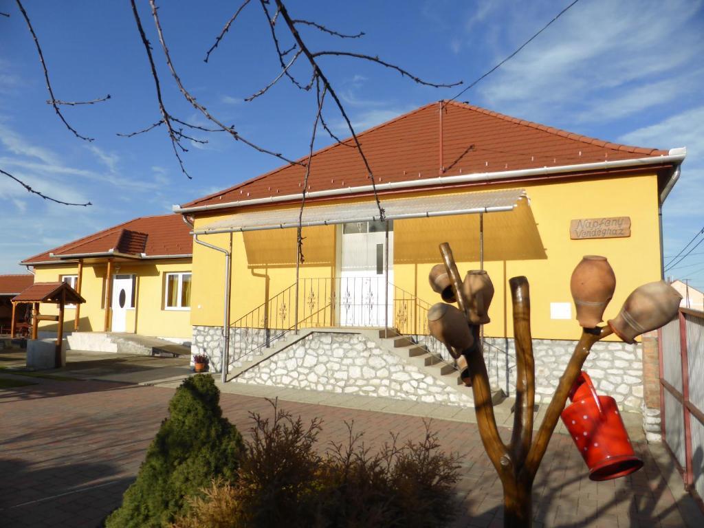 Apartment Napfeny Es Vendeghaz